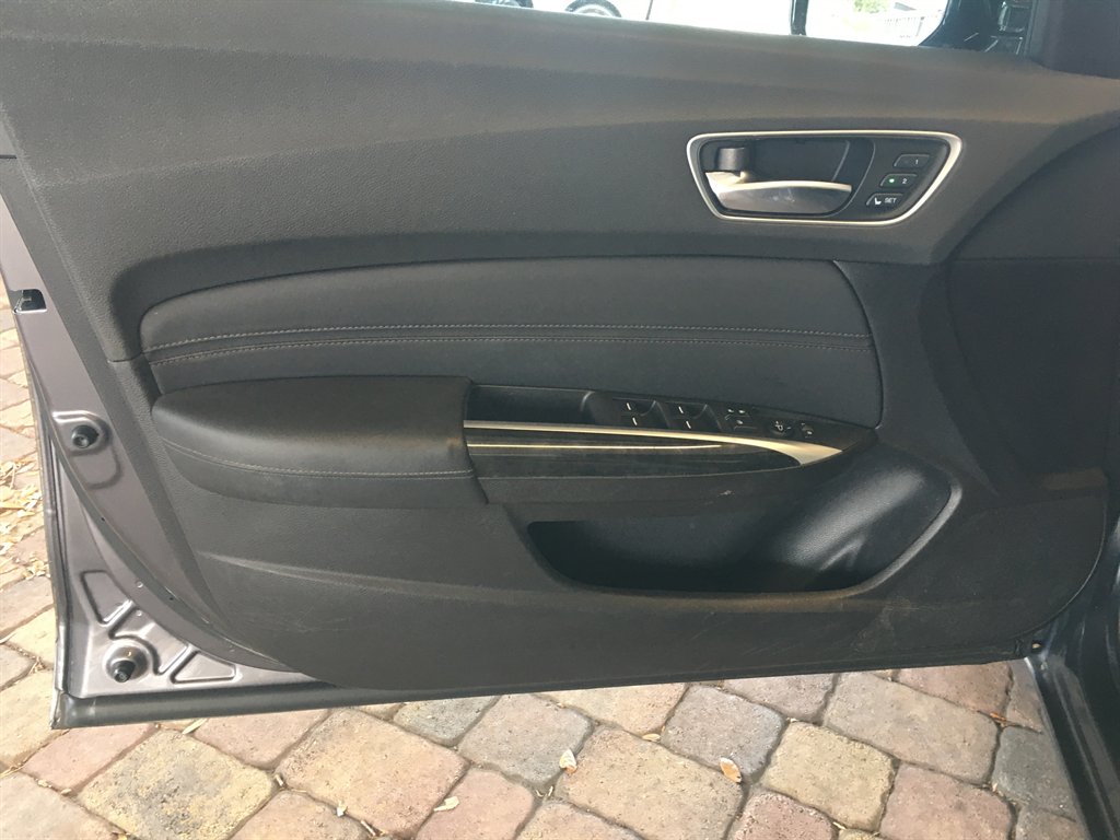 2019 Acura TLX Base 2.4l photo