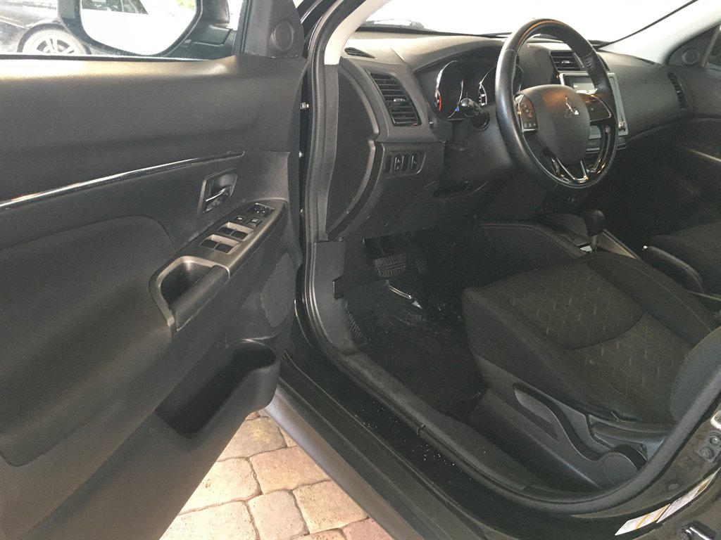 2021 Mitsubishi Outlander - $16,495
