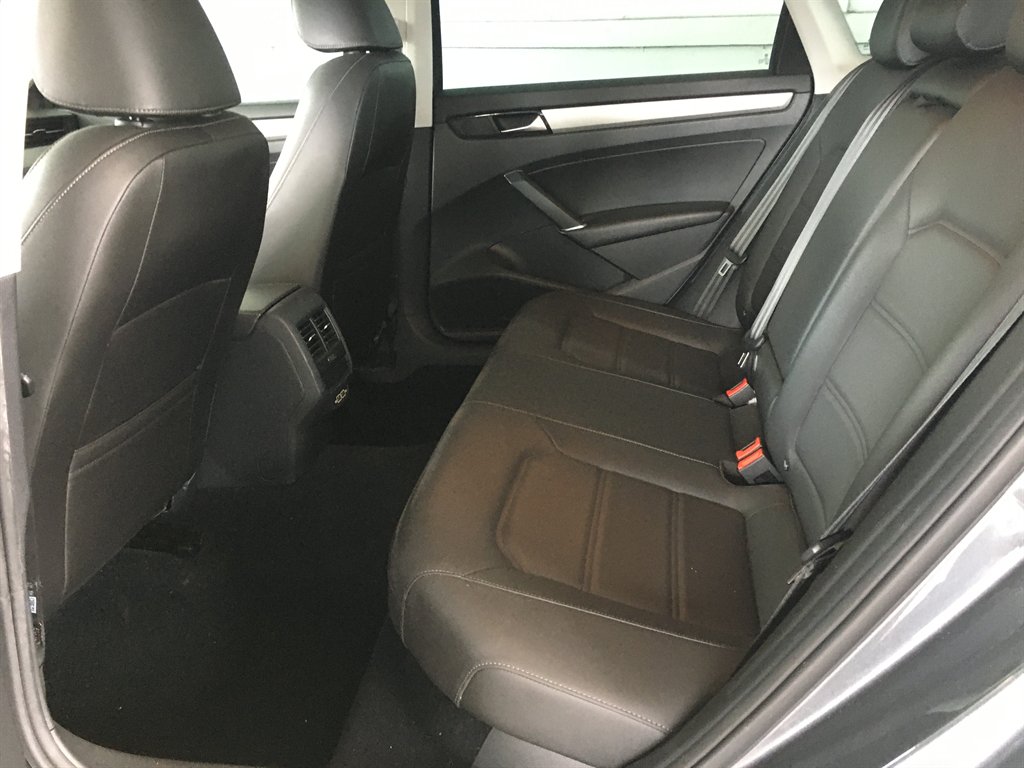 2021 Volkswagen Passat - $16,495