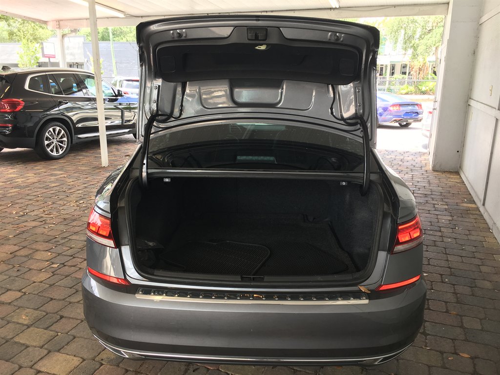 2021 Volkswagen Passat - $16,495