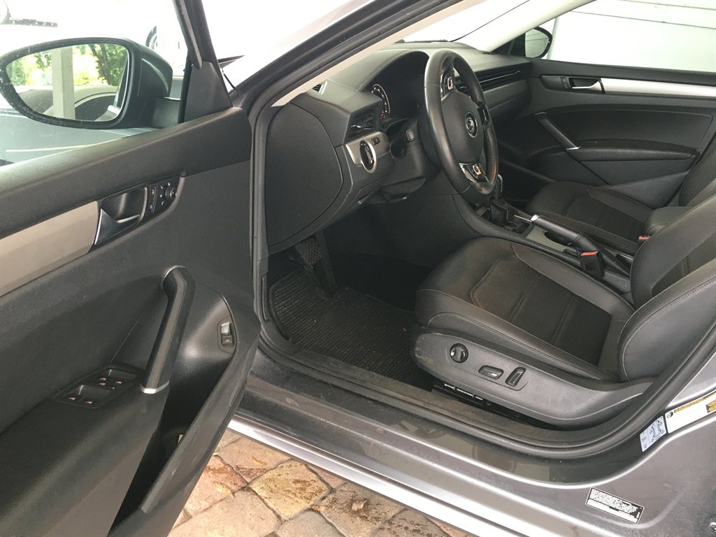 2021 Volkswagen Passat - $16,495