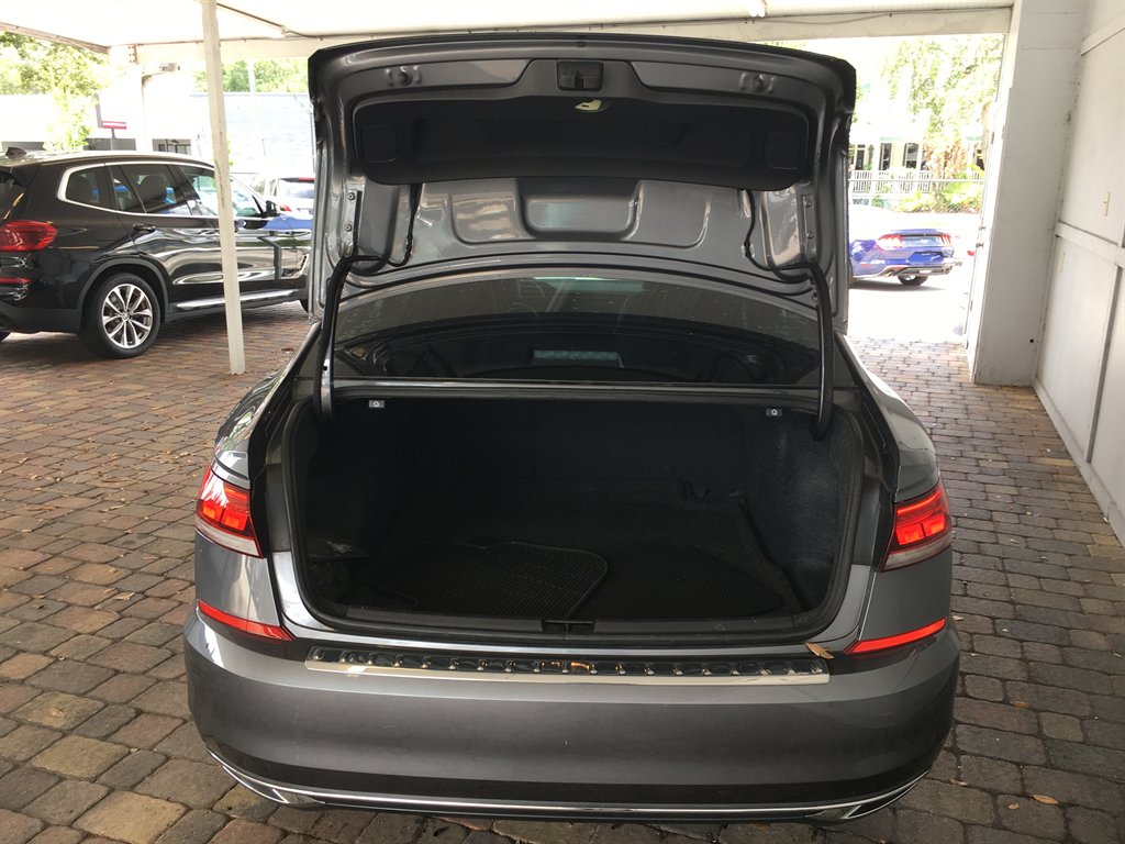 2021 Volkswagen Passat - $16,495