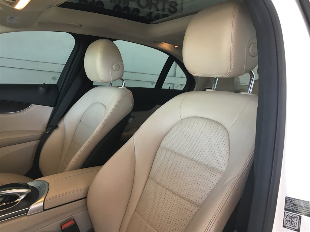 2015 Mercedes-Benz C-Class - $17,995