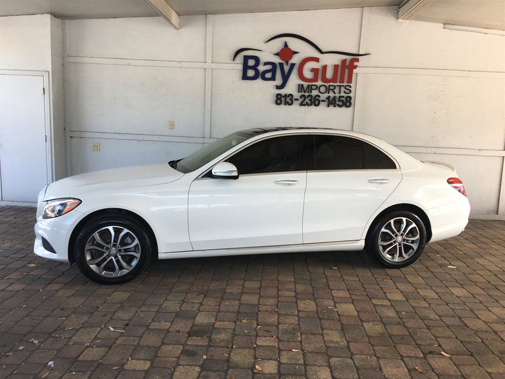 2015 Mercedes-Benz C-Class - $17,995