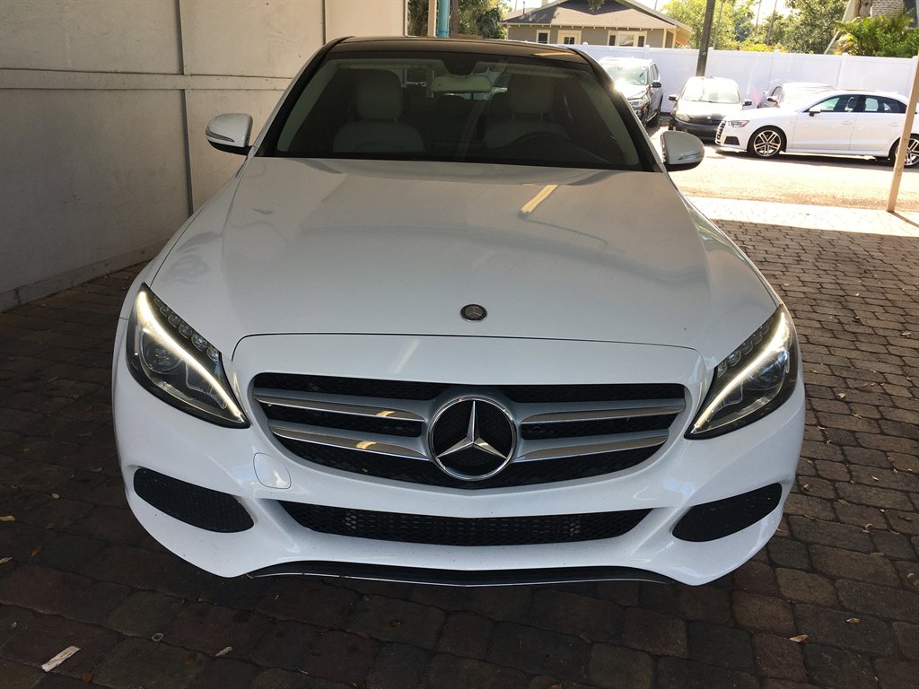 2015 Mercedes-Benz C-Class - $17,995