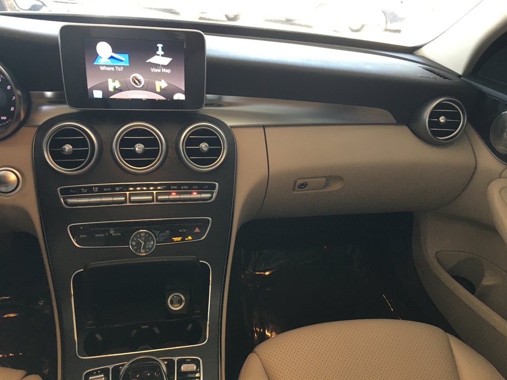 2015 Mercedes-Benz C-Class - $17,995