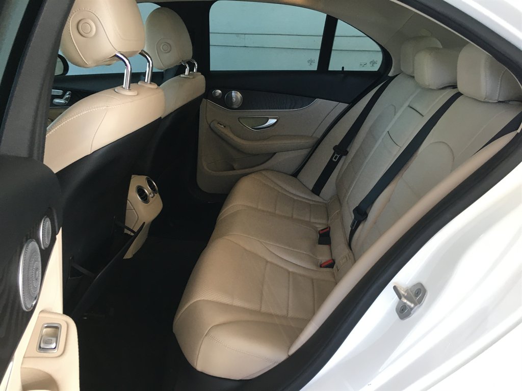2015 Mercedes-Benz C-Class - $17,995