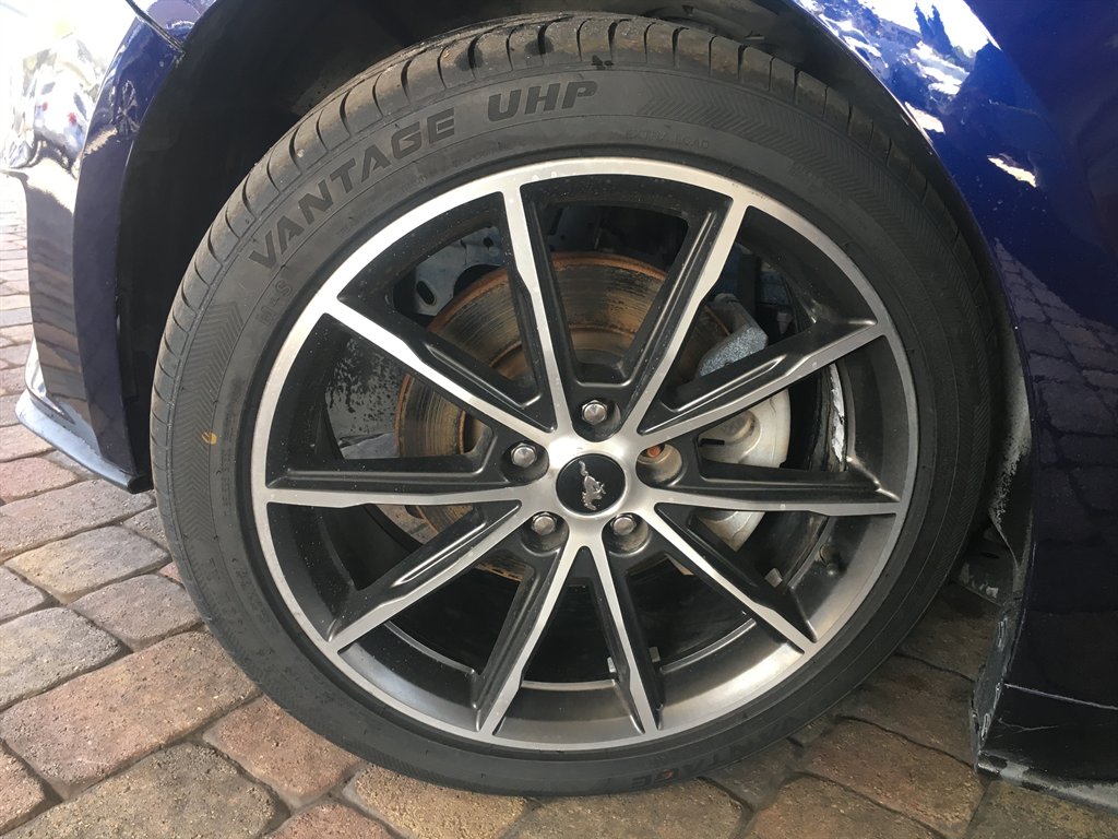 2018 Ford Mustang - $17,995