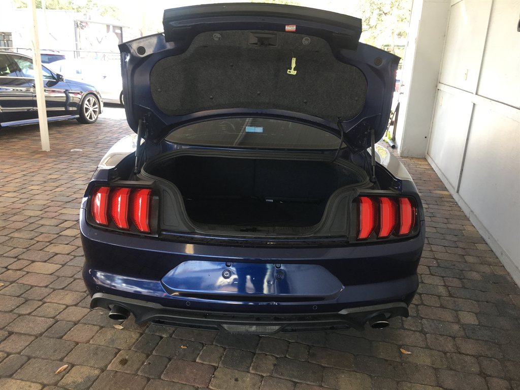2018 Ford Mustang - $17,995