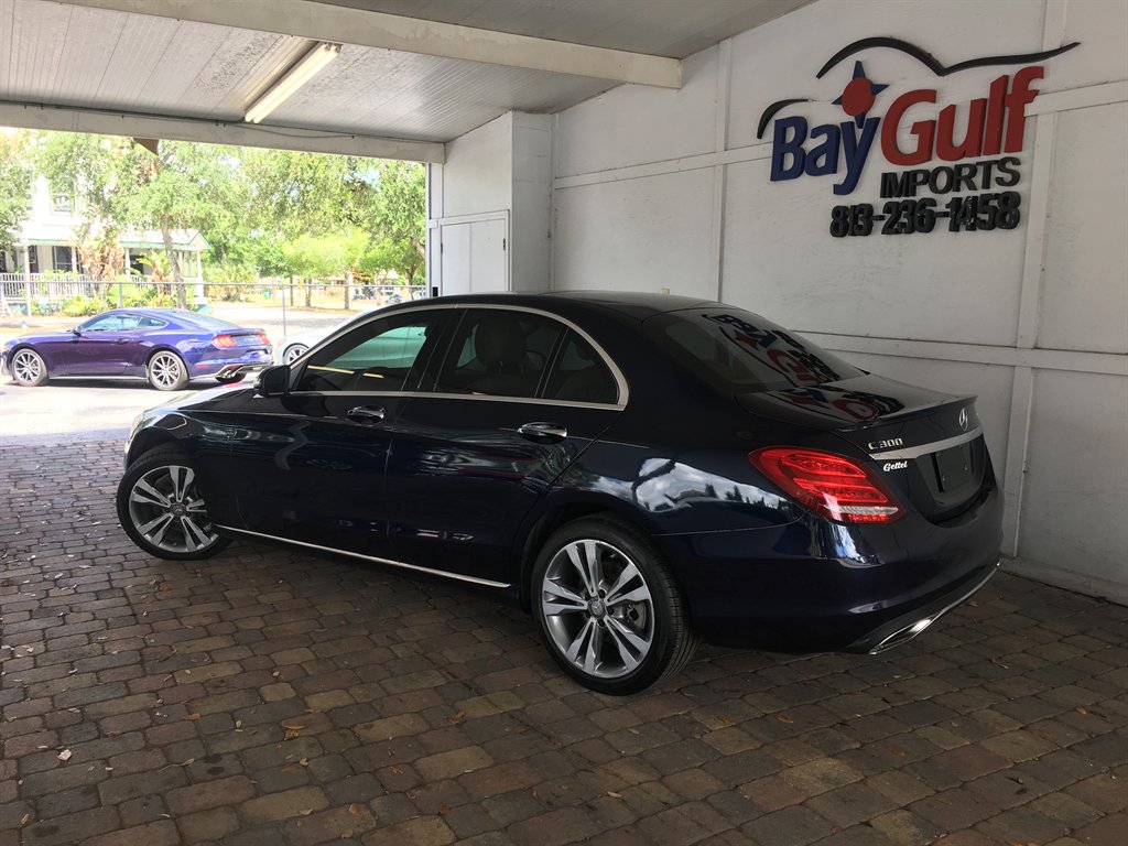 2016 Mercedes-Benz C-Class - $15,995