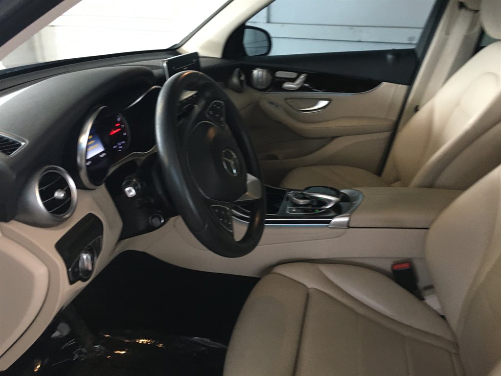2017 Mercedes-Benz C-Class - $17,900