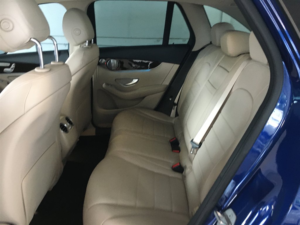 2017 Mercedes-Benz C-Class - $17,900