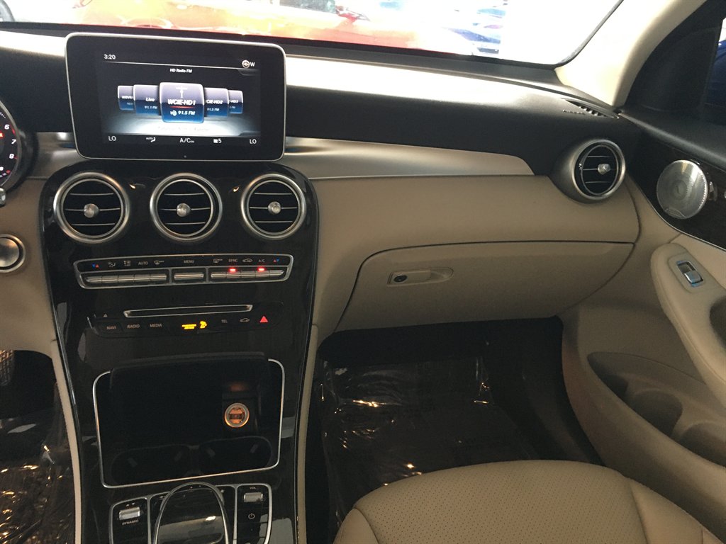 2017 Mercedes-Benz C-Class - $17,900
