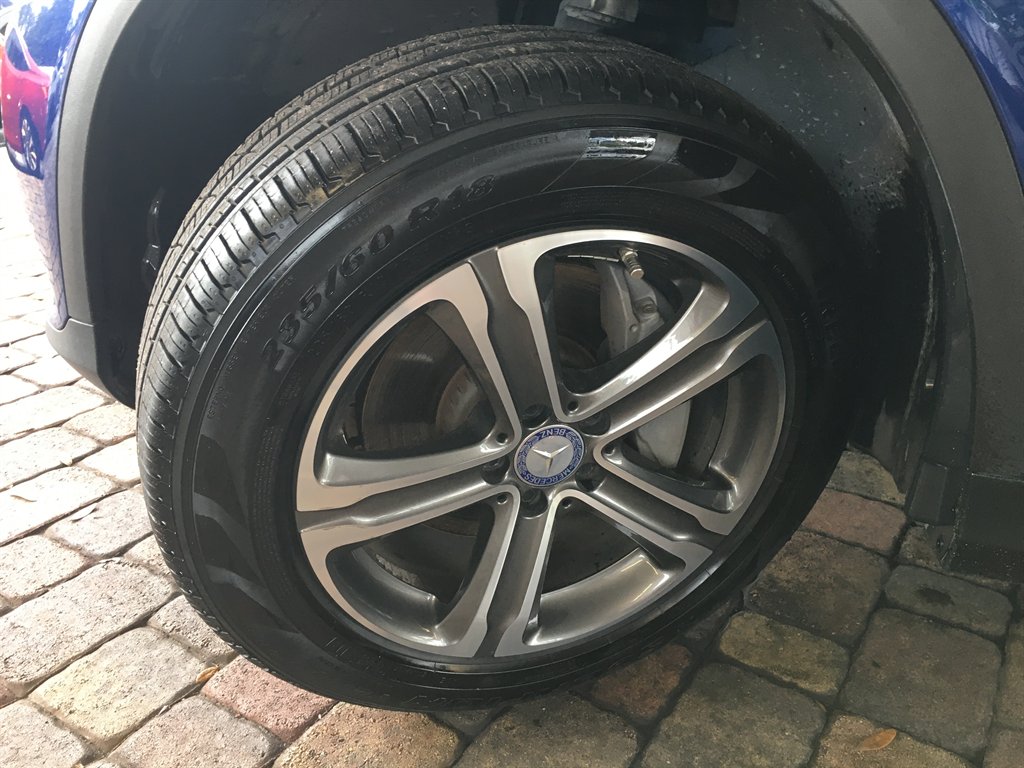 2017 Mercedes-Benz C-Class - $17,900