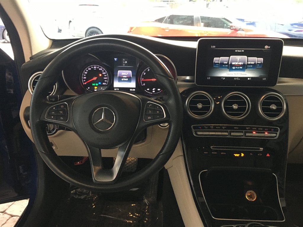 2017 Mercedes-Benz C-Class - $17,900