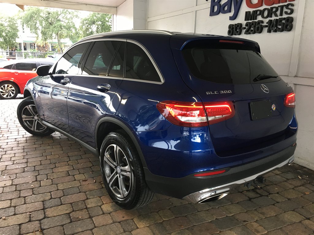 2017 Mercedes-Benz C-Class - $17,900
