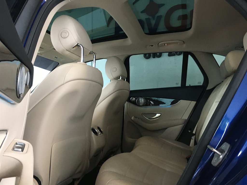 2017 Mercedes-Benz C-Class - $17,900