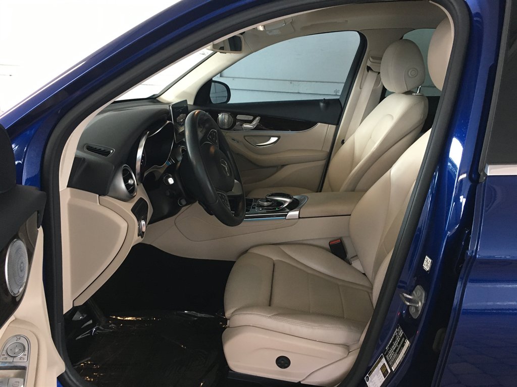 2017 Mercedes-Benz C-Class - $17,900