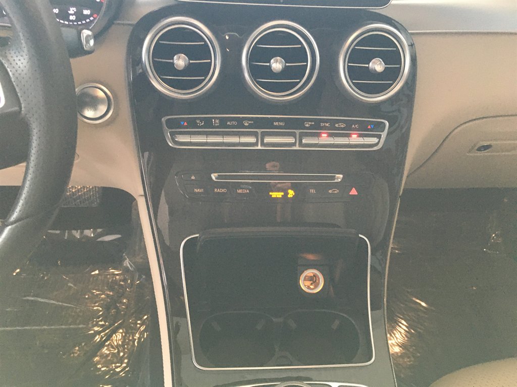 2017 Mercedes-Benz C-Class - $17,900