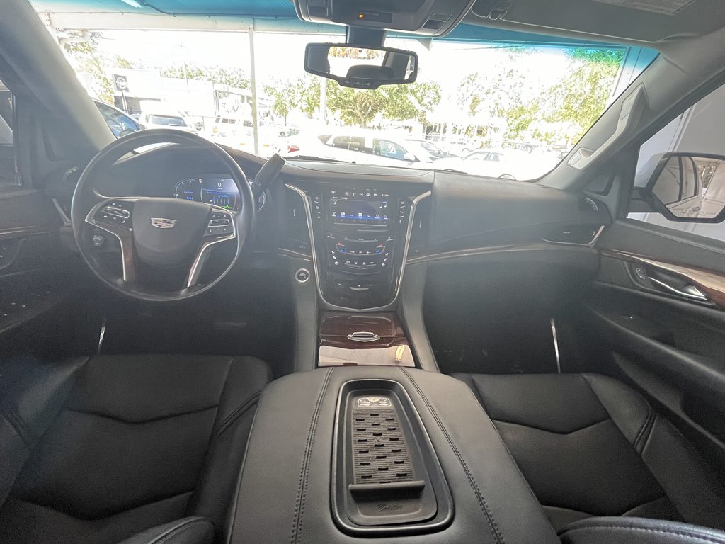 2016 Cadillac Escalade ESV photo