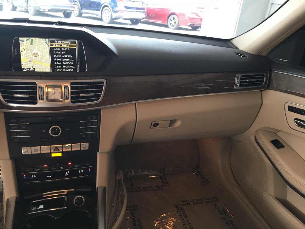 2016 Mercedes-Benz E-Class - $17,995