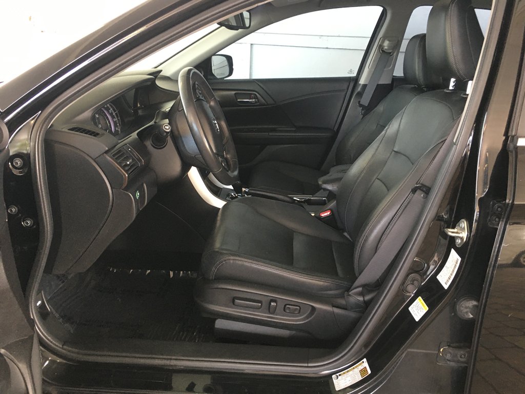 2014 Honda Accord - $15,995