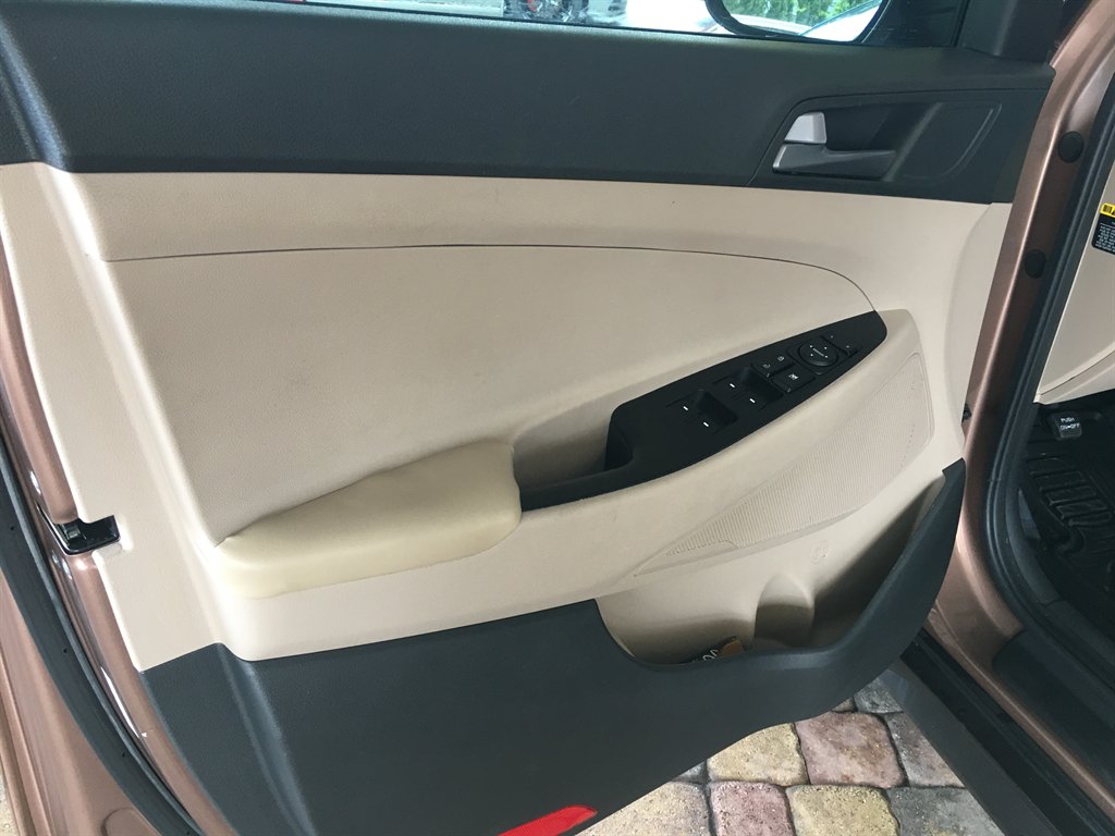2017 Hyundai Tucson - $11,495