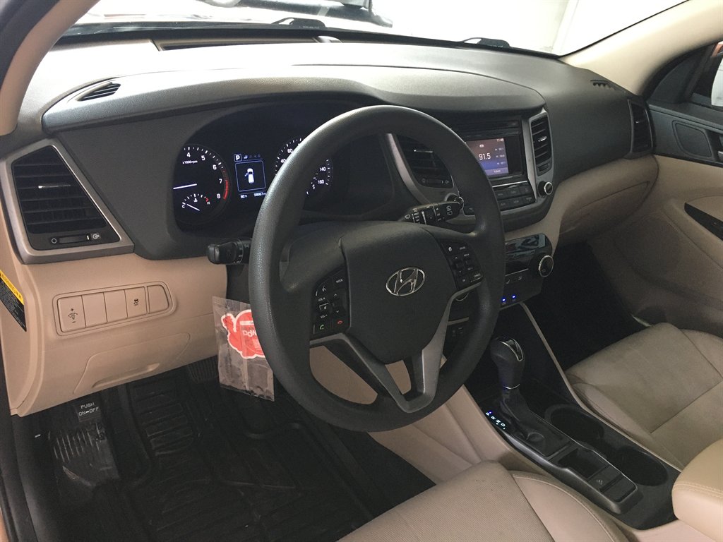 2017 Hyundai Tucson - $11,495