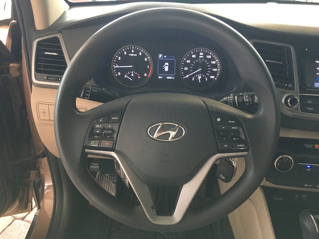 2017 Hyundai Tucson - $11,495