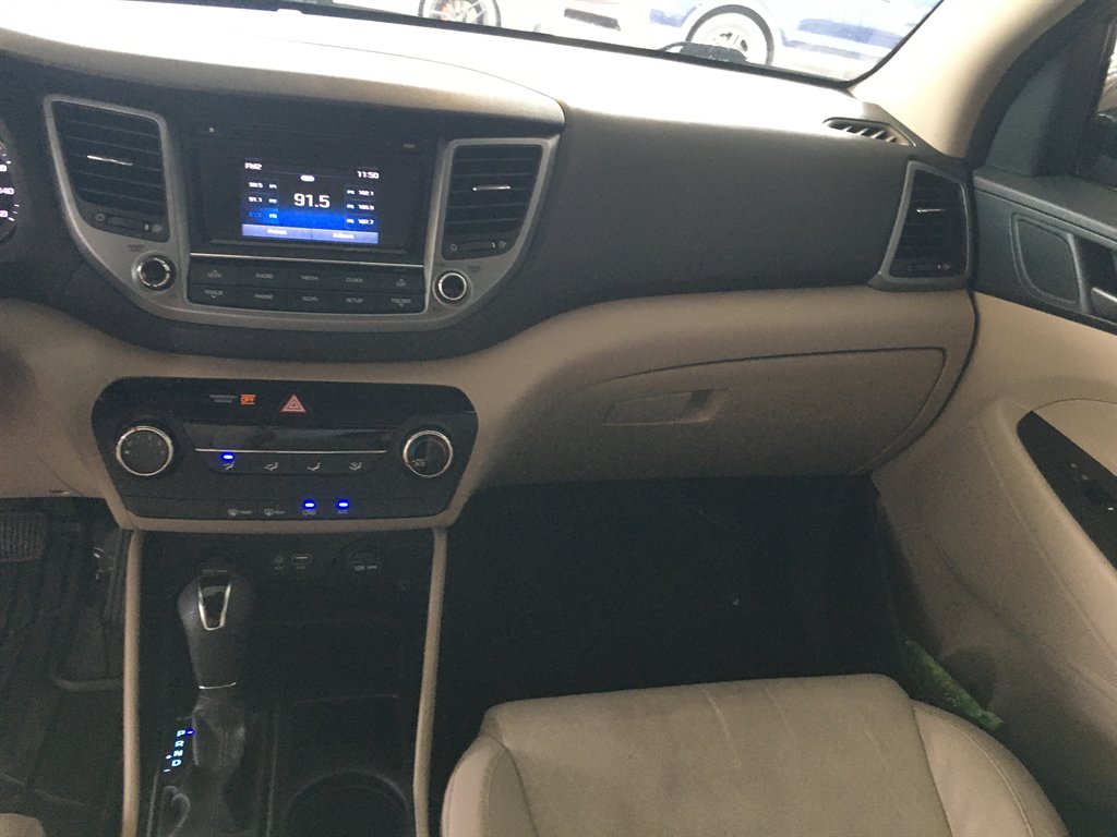 2017 Hyundai Tucson - $11,495