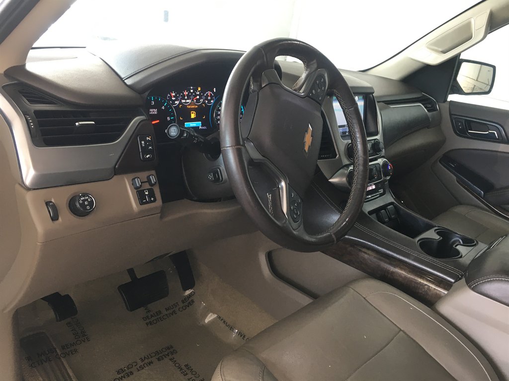 2017 Chevrolet Suburban - $24,495