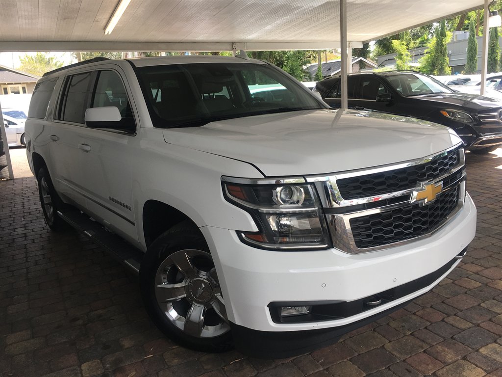 2017 Chevrolet Suburban - $24,495