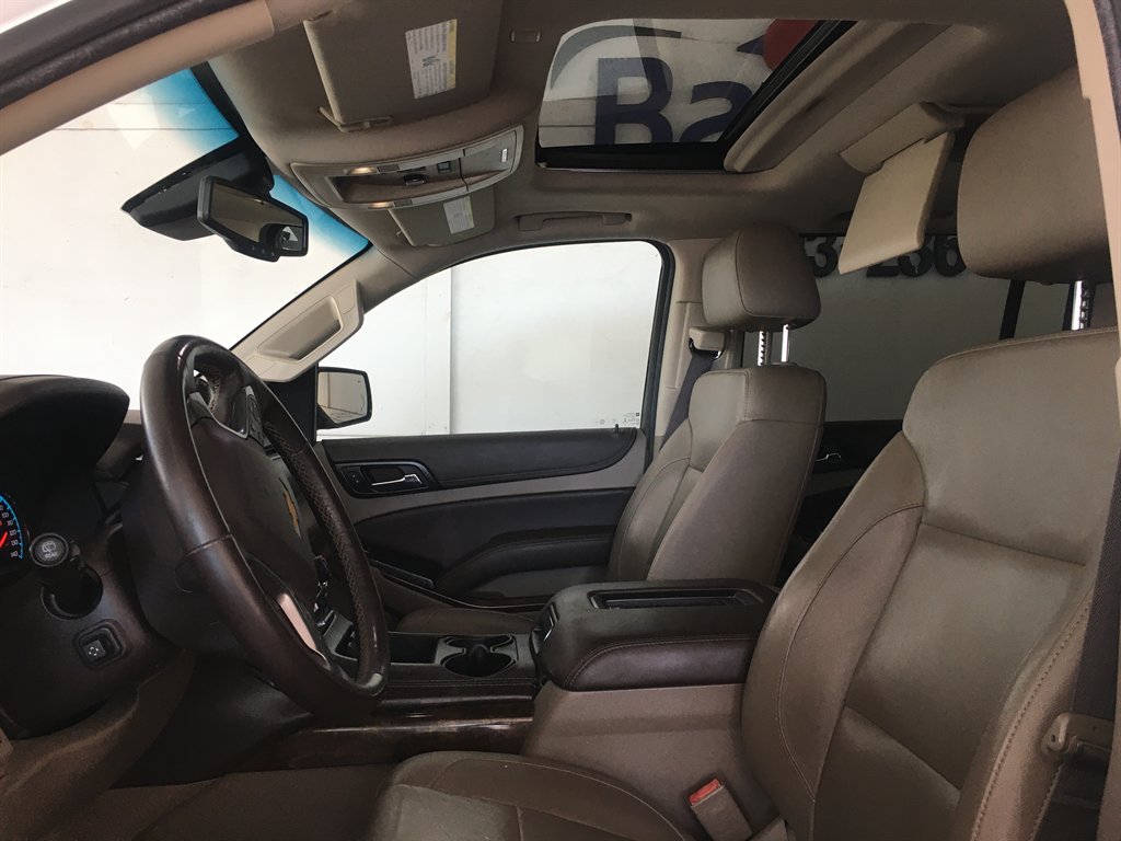 2017 Chevrolet Suburban - $24,495