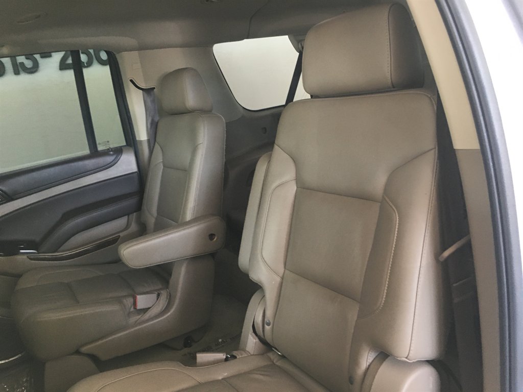 2017 Chevrolet Suburban - $24,495
