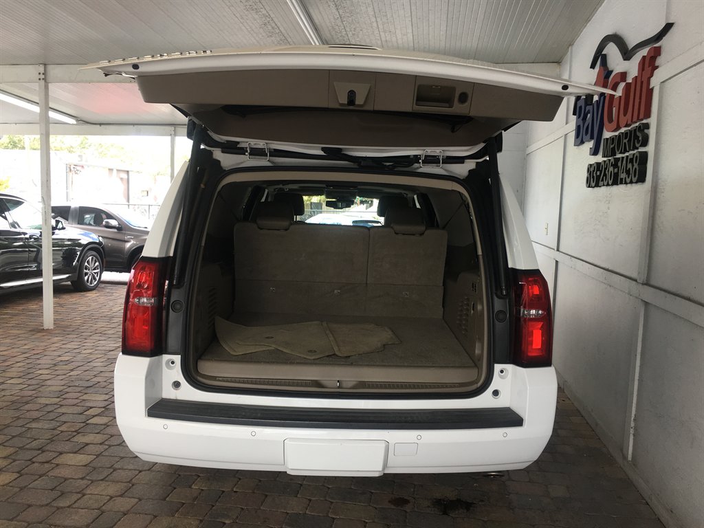 2017 Chevrolet Suburban - $24,495