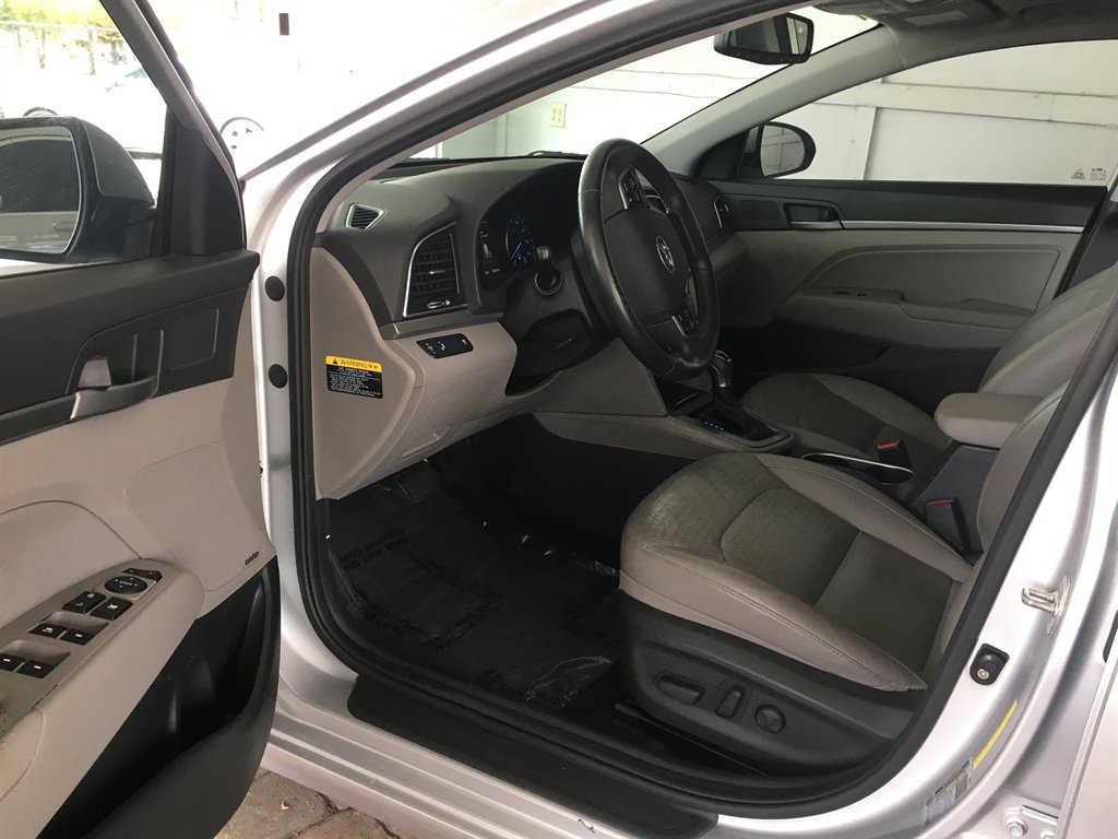 2017 Hyundai Elantra - $12,995