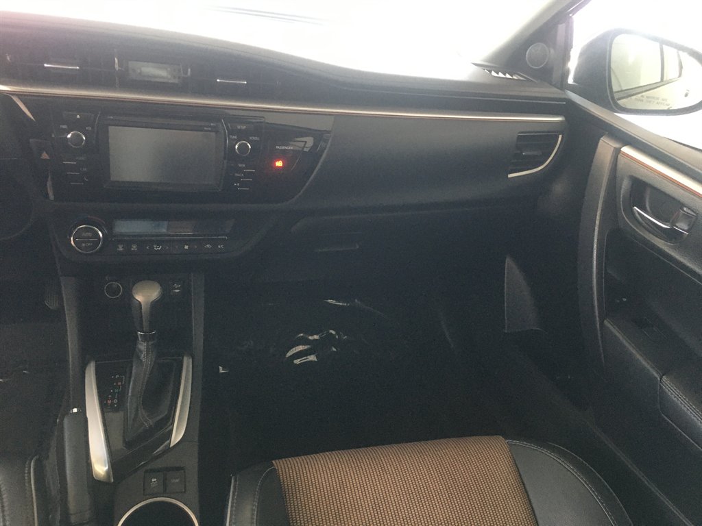 2015 Toyota Corolla - $10,995