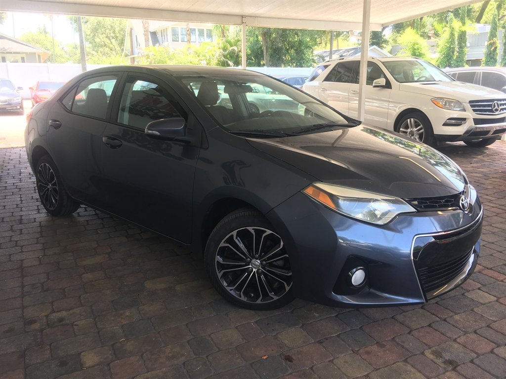 2015 Toyota Corolla - $10,995
