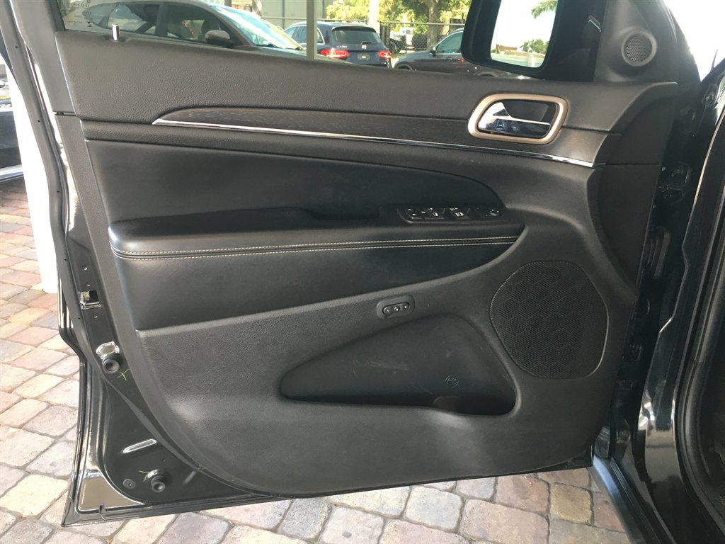 2016 Jeep Cherokee - $15,995
