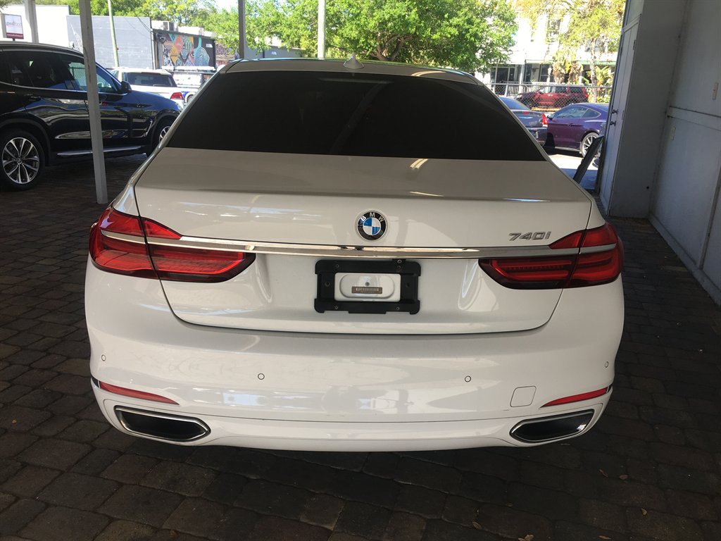 2016 BMW 740i - $18,995