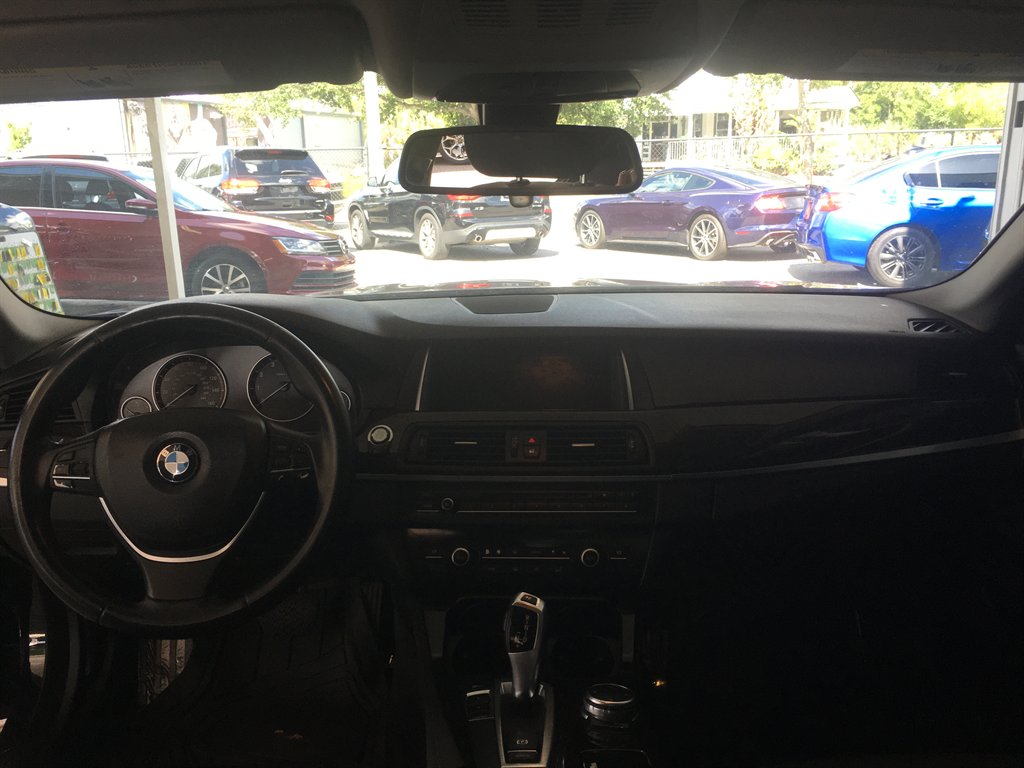 2015 BMW 528i - $10,995