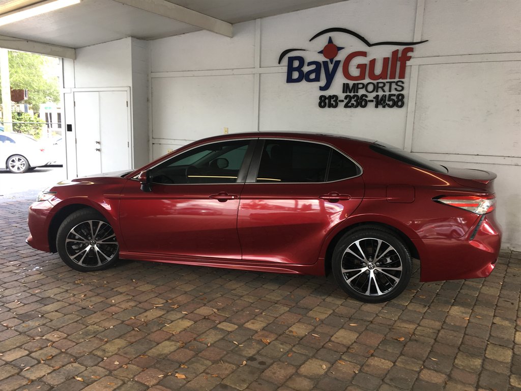 2018 Toyota Camry - $20,995