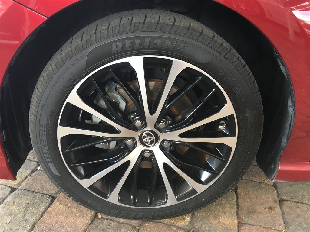 2018 Toyota Camry - $20,995