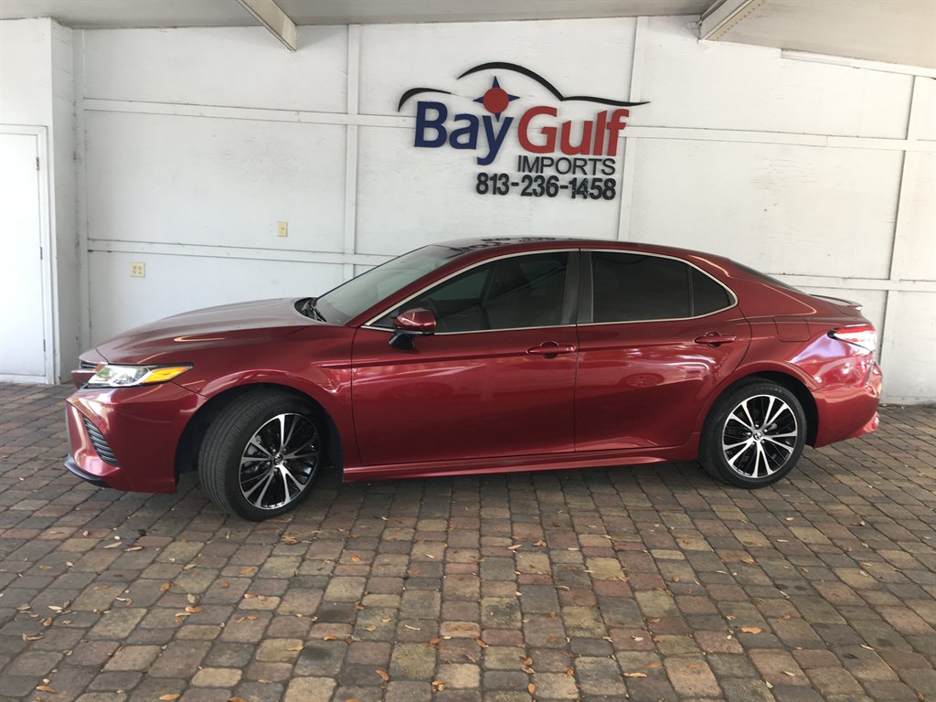 2018 Toyota Camry - $20,995