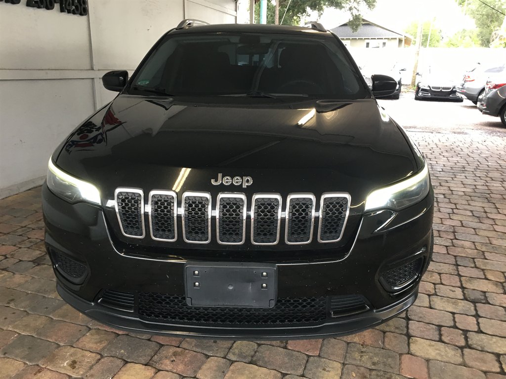2020 Jeep Cherokee - $14,995