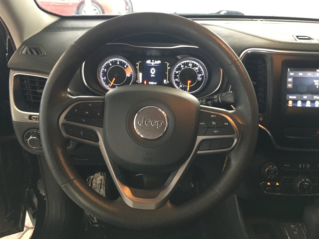 2020 Jeep Cherokee - $14,995