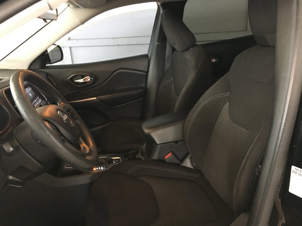 2020 Jeep Cherokee - $14,995