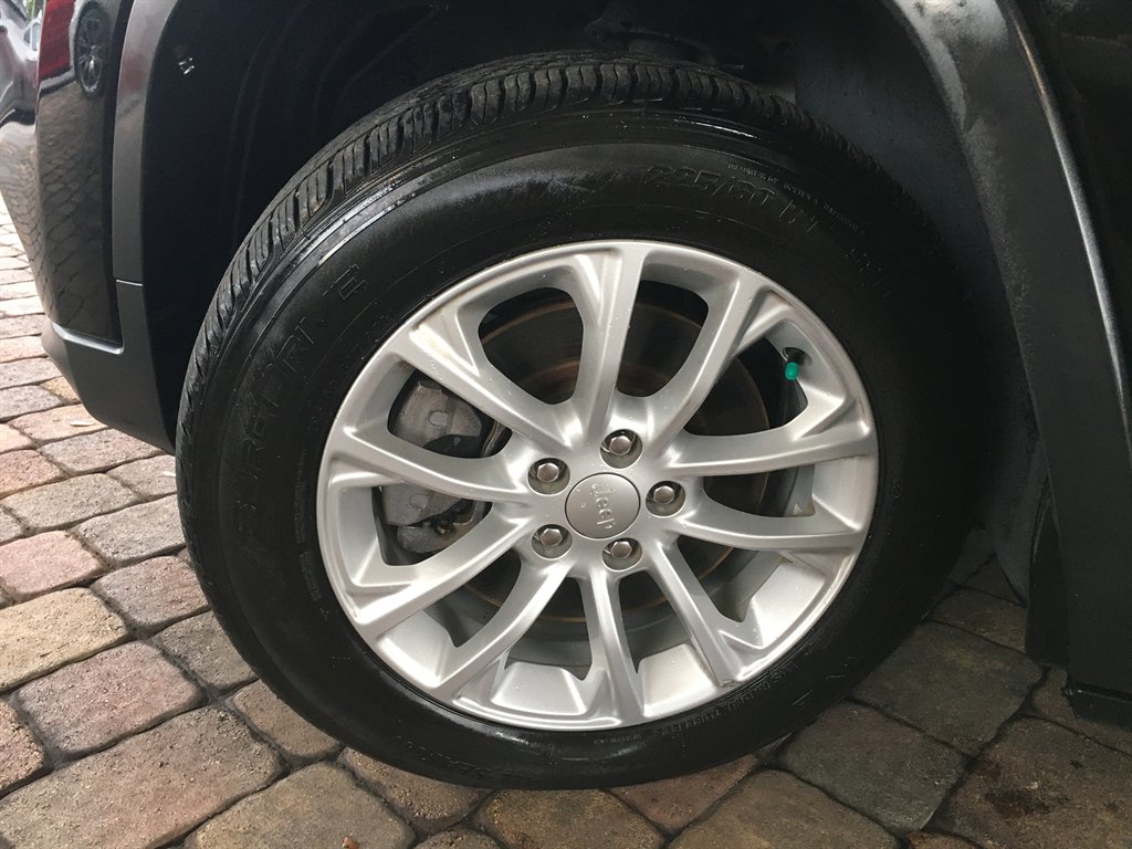 2020 Jeep Cherokee - $14,995