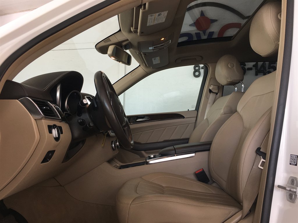 2016 Mercedes-Benz GL-Class - $17,900