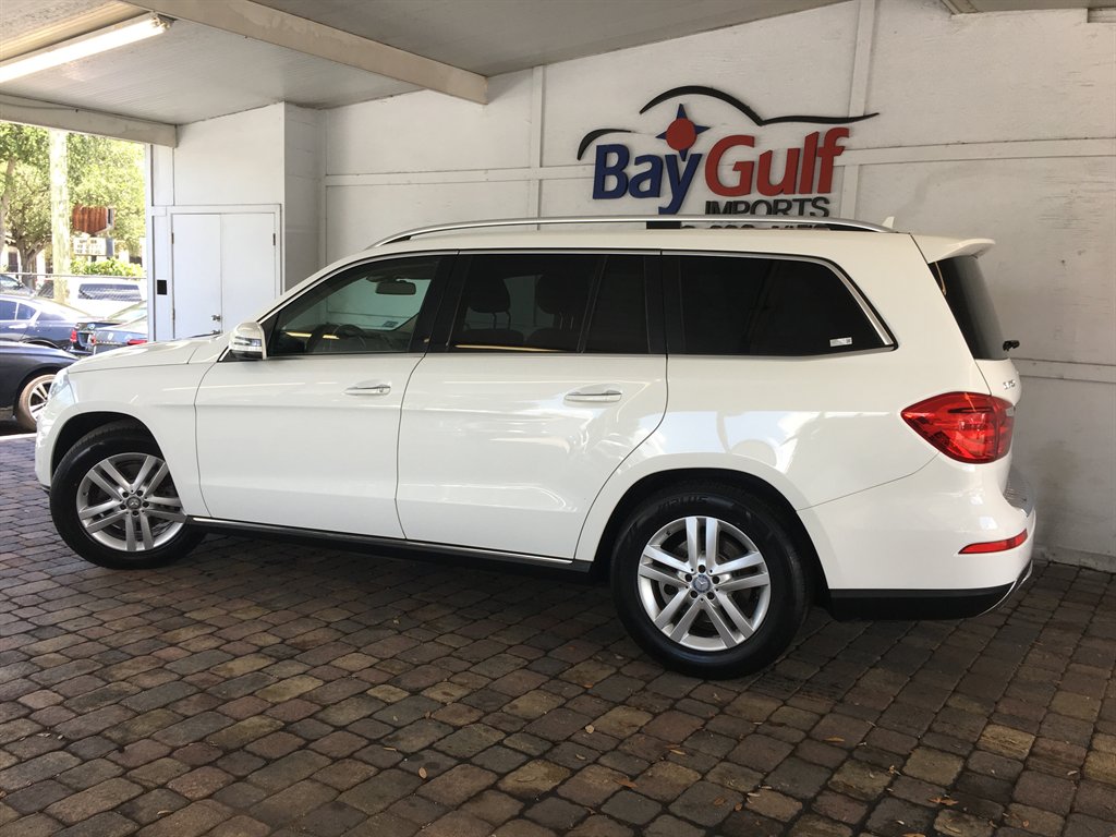 2016 Mercedes-Benz GL-Class - $17,900